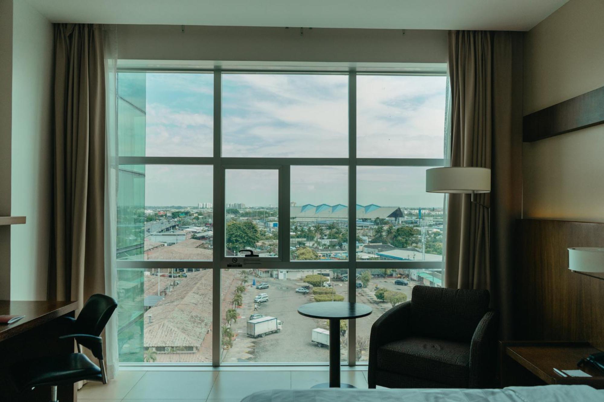 Holiday Inn Guayaquil Airport By Ihg Zewnętrze zdjęcie View from a room at the hotel
