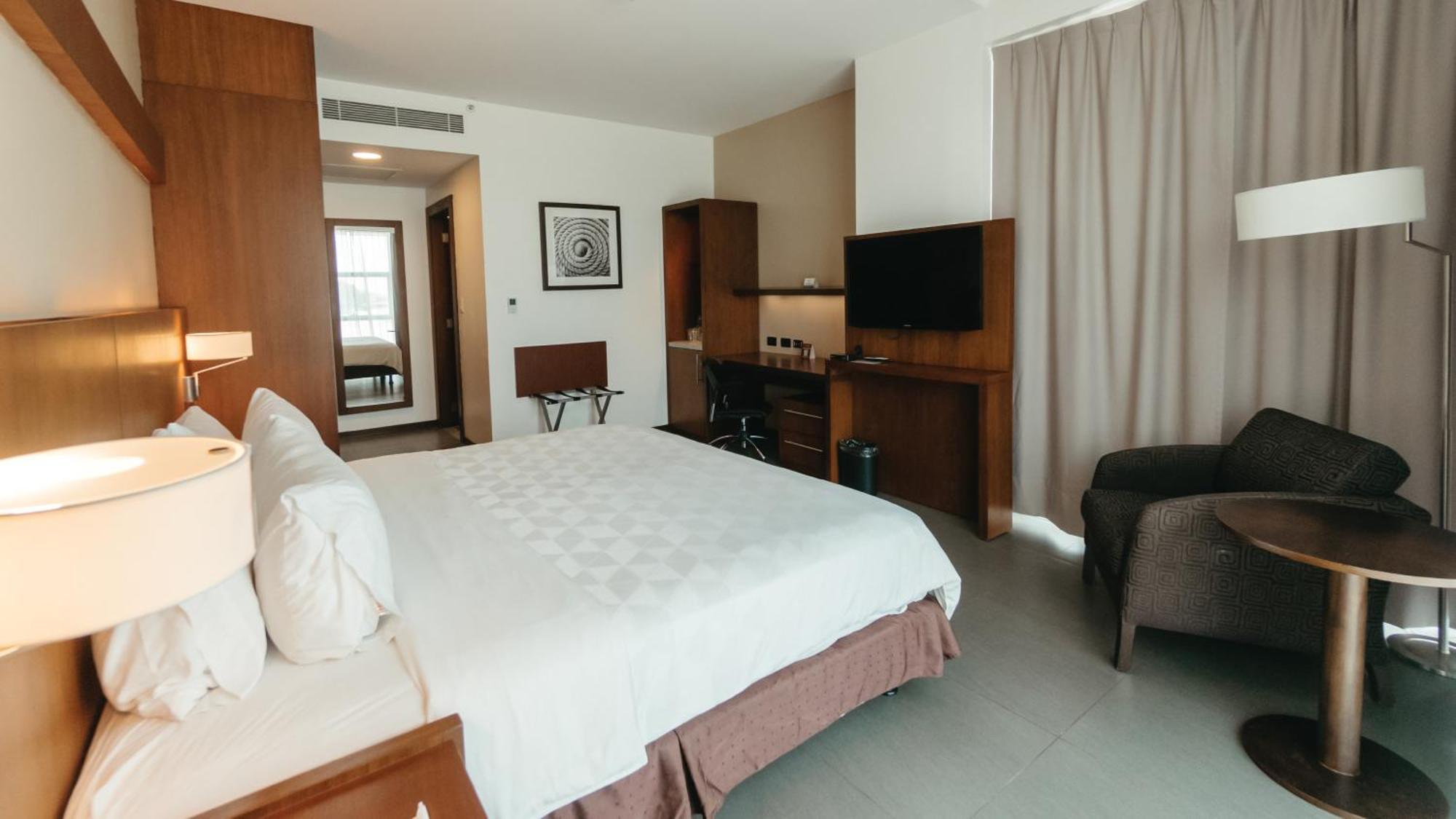 Holiday Inn Guayaquil Airport By Ihg Zewnętrze zdjęcie A room at the hotel