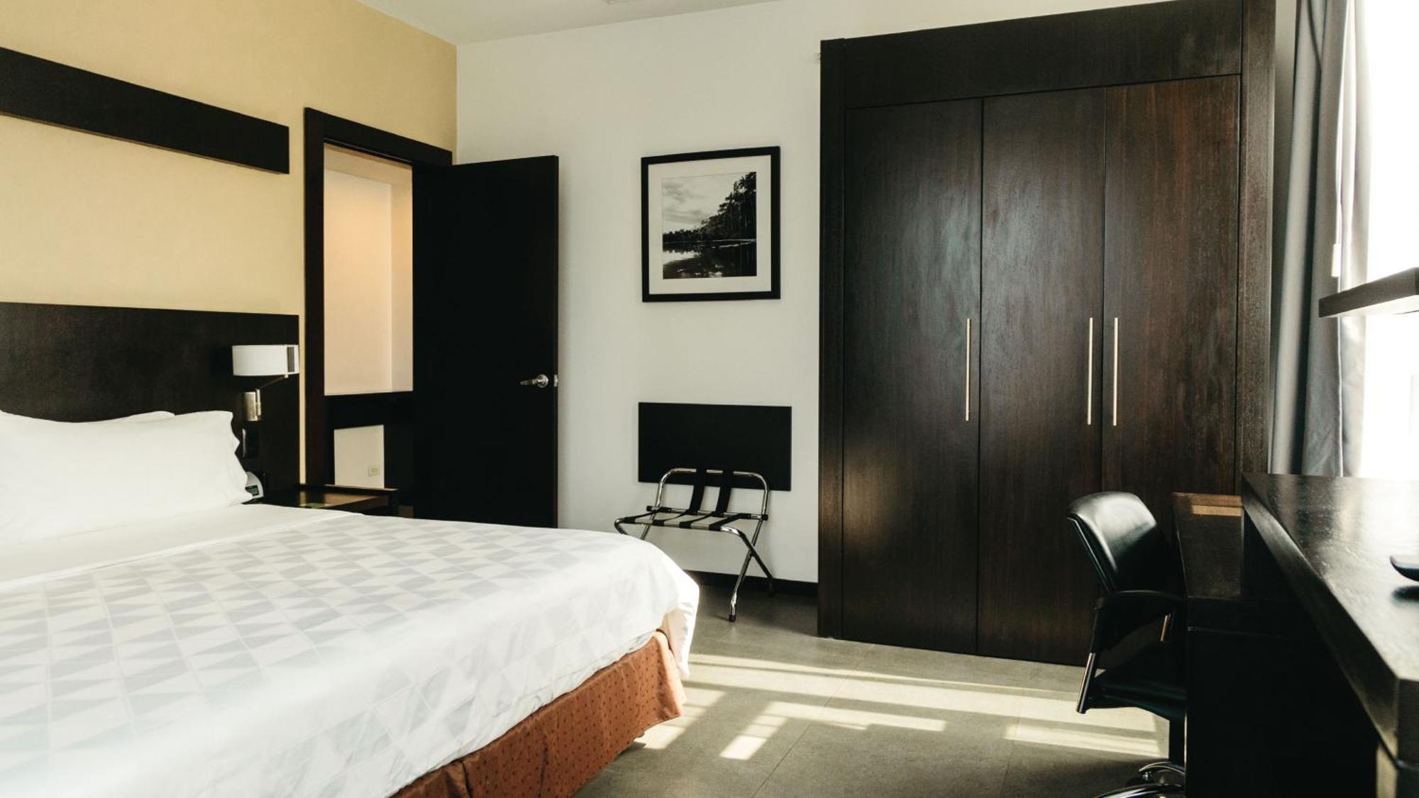 Holiday Inn Guayaquil Airport By Ihg Zewnętrze zdjęcie A room at the hotel