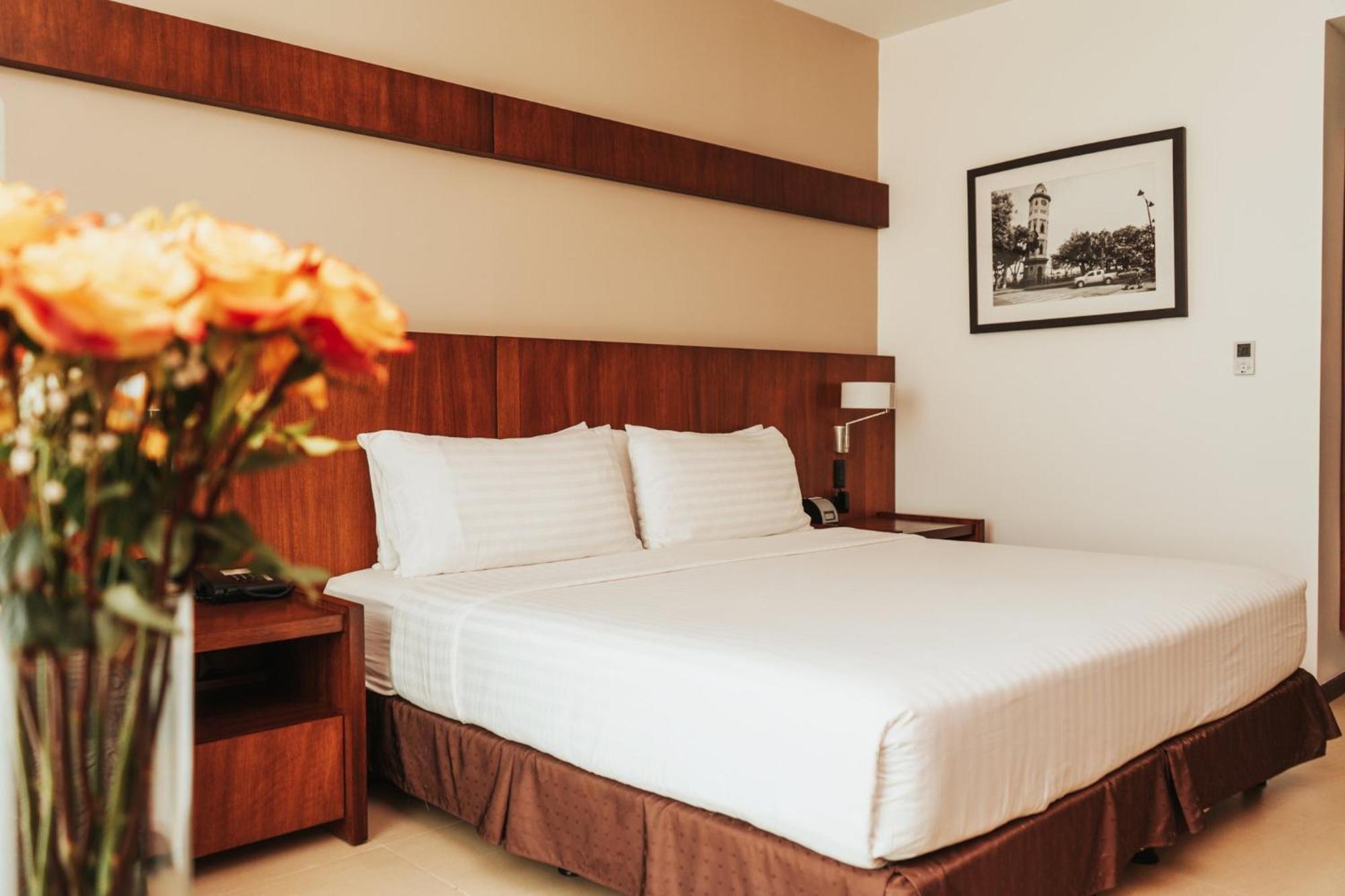 Holiday Inn Guayaquil Airport By Ihg Zewnętrze zdjęcie A bedroom at the hotel