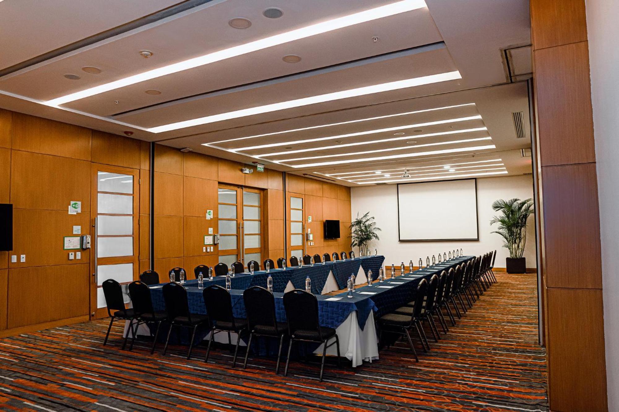 Holiday Inn Guayaquil Airport By Ihg Zewnętrze zdjęcie Meeting room