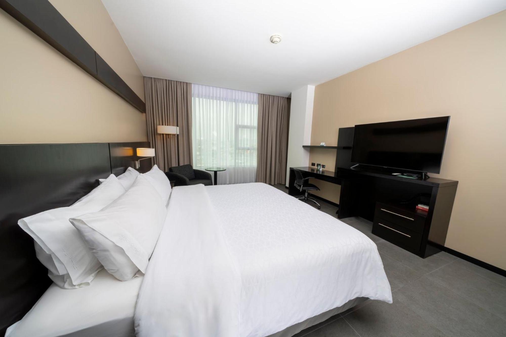 Holiday Inn Guayaquil Airport By Ihg Zewnętrze zdjęcie A room at the hotel